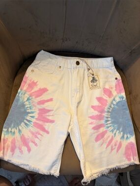 NWT White Tie-Dye  Denim Shorts with Pink & Blue Sunbursts